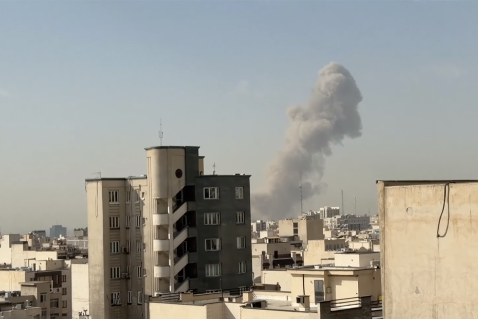 Мощные взрывы в Тегеране