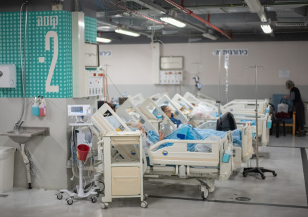 В Сети появились жесткие кадры из «растерзанной» больницы в Тегеране