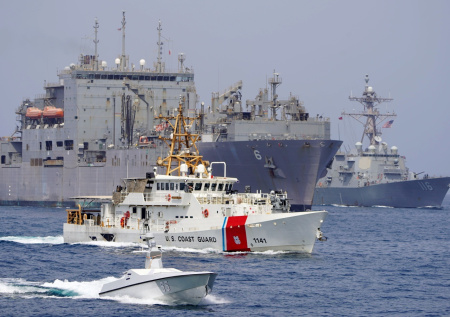 В ЕС бьют тревогу из-за блокады Ормузского пролива