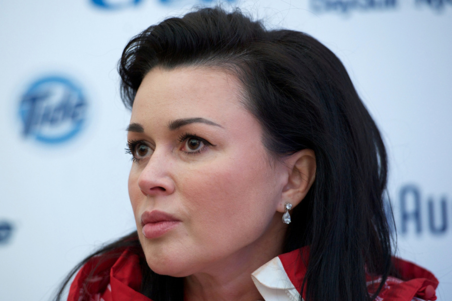 Анастасия Заворотнюк