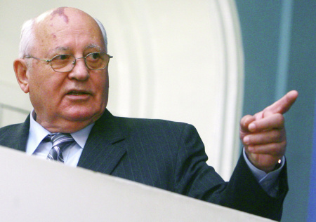 «Слабый и лукавый»: Горбачева описали строками из «Евгения Онегина»