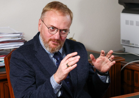 «Портал в ад»: Милонов прокомментировал вступивший в силу закон о вывесках