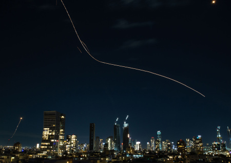 Удары Ирана и Израиля: новости 2 марта, взрывы в Дубае, эвакуация россиян