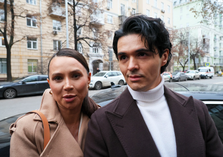 Возлюбленный Лерчек показал фото с ее родов