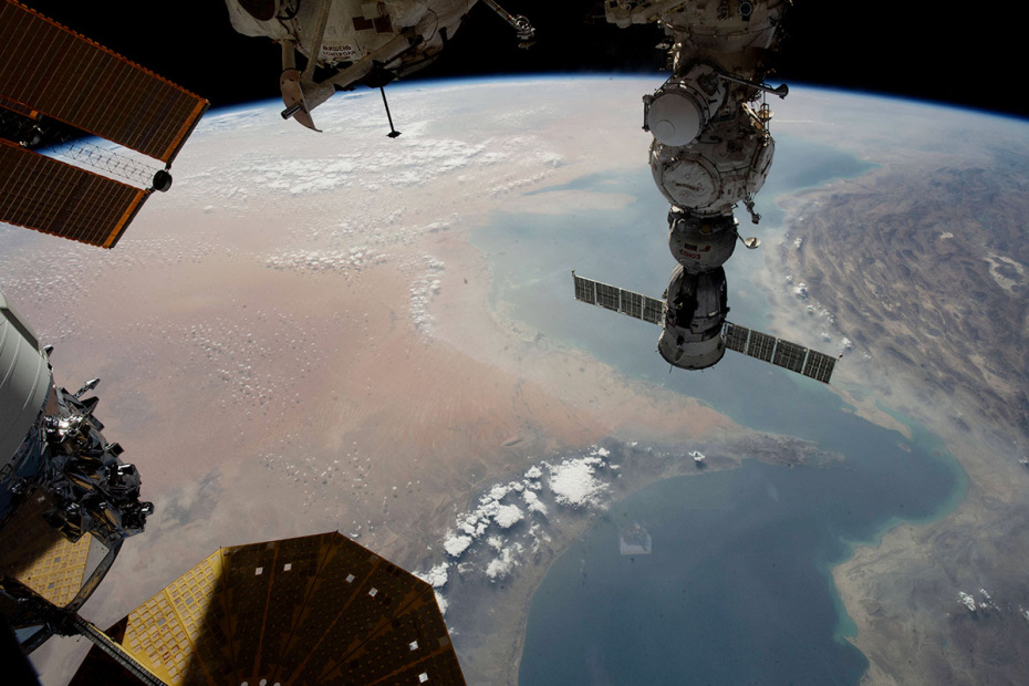 Ормузский пролив, вид из космоса