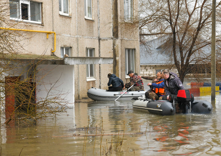 Страховой эксперт рассказал, как получить компенсацию в случае паводка