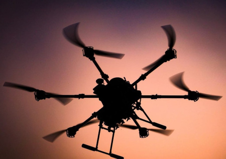 Украинский беспилотник прилетел в больницу в ЛНР