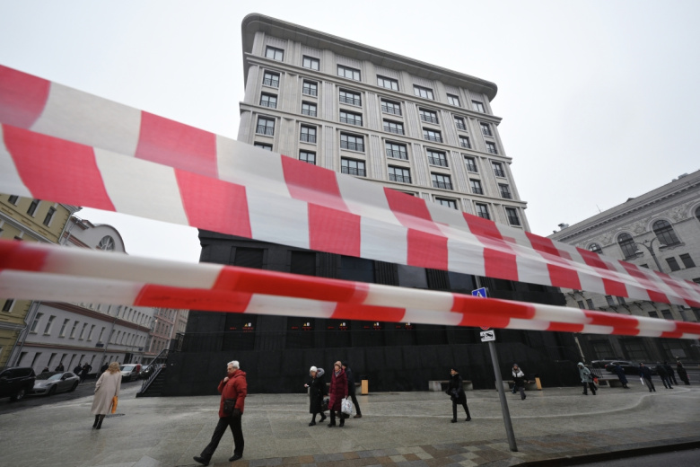 Здание, в котором бизнесмен Умар Джабраилов покончил с собой