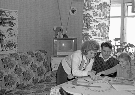 Экономист объяснила, на каких основаниях выдавали жилье в СССР