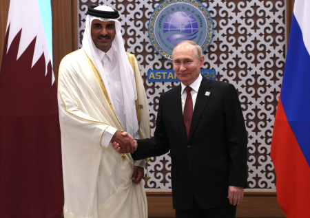 В Кремле сообщили детали разговора Путина с эмиром Катара