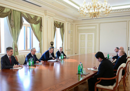 Оверчук поблагодарил Алиева за помощь в эвакуации россиян из Ирана