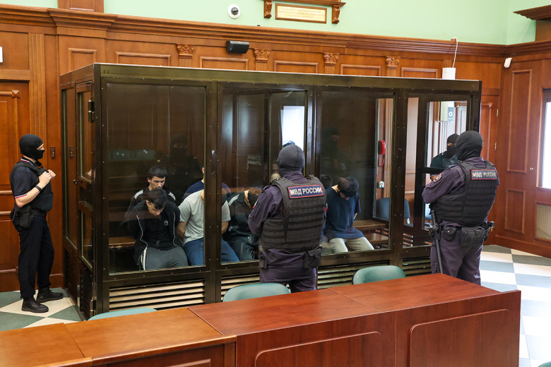 Обвиняемые перед началом заседания Второго Западного окружного военного суда по рассмотрению по существу уголовного дела о теракте в концертном зале Крокус Сити Холл