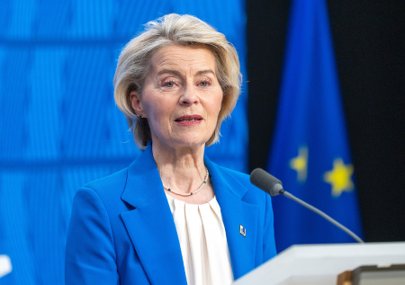 Фон дер Ляйен назвала единственный путь для решения конфликта вокруг Ирана