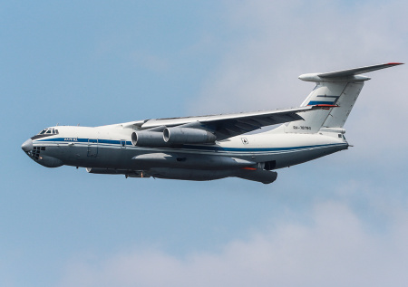 Спецборт МЧС доставил в РФ более 80 эвакуированных из Израиля россиян