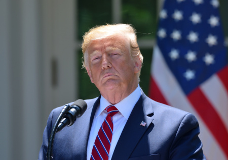 Трампа заподозрили в лукавстве из-за его спокойствия по отношению к Ирану