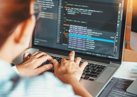 IT-эксперт раскрыл, смогут ли нейросети вытеснить программистов в будущем