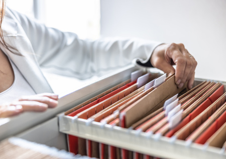 День архивов 10 марта: как архивы помогают найти предков и погибших в ВОВ