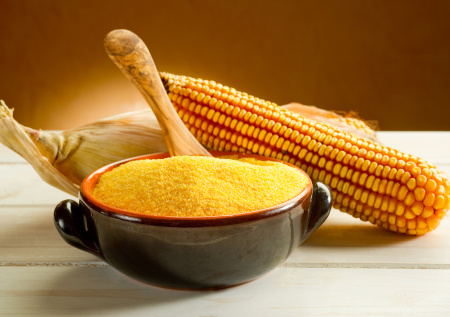 Нутрициолог рассказала, кому стоит отказаться от кукурузной крупы