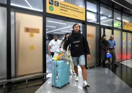 Стало известно, когда вывезут застрявших в ОАЭ туристов