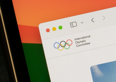 МОК призвали закончить бойкот российского спорта после атак США на Иран