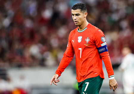 Известный футболист мог сбежать из Ближнего Востока из-за атак Ирана