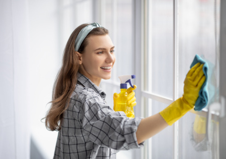 Чистые окна без разводов — простой способ с перекисью, который экономит силы и время