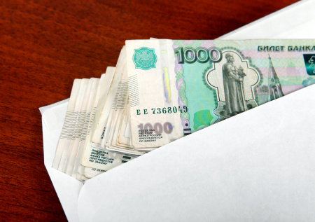 Петербургского полицейского признали виновным в получении взяток