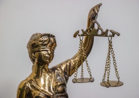 Бывший водитель лидера ОПГ доказал невиновность в убийстве через суд