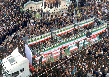 «Опасная игра»: политолог озвучил последствия смены режима в Иране