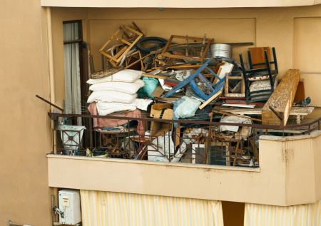 Россиянам напомнили о штрафах за вонь из квартиры