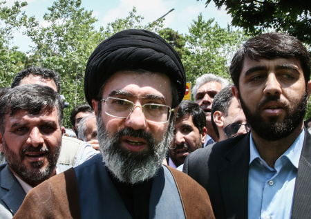 Сын Хаменеи у власти: как его приход изменит отношения Ирана и России