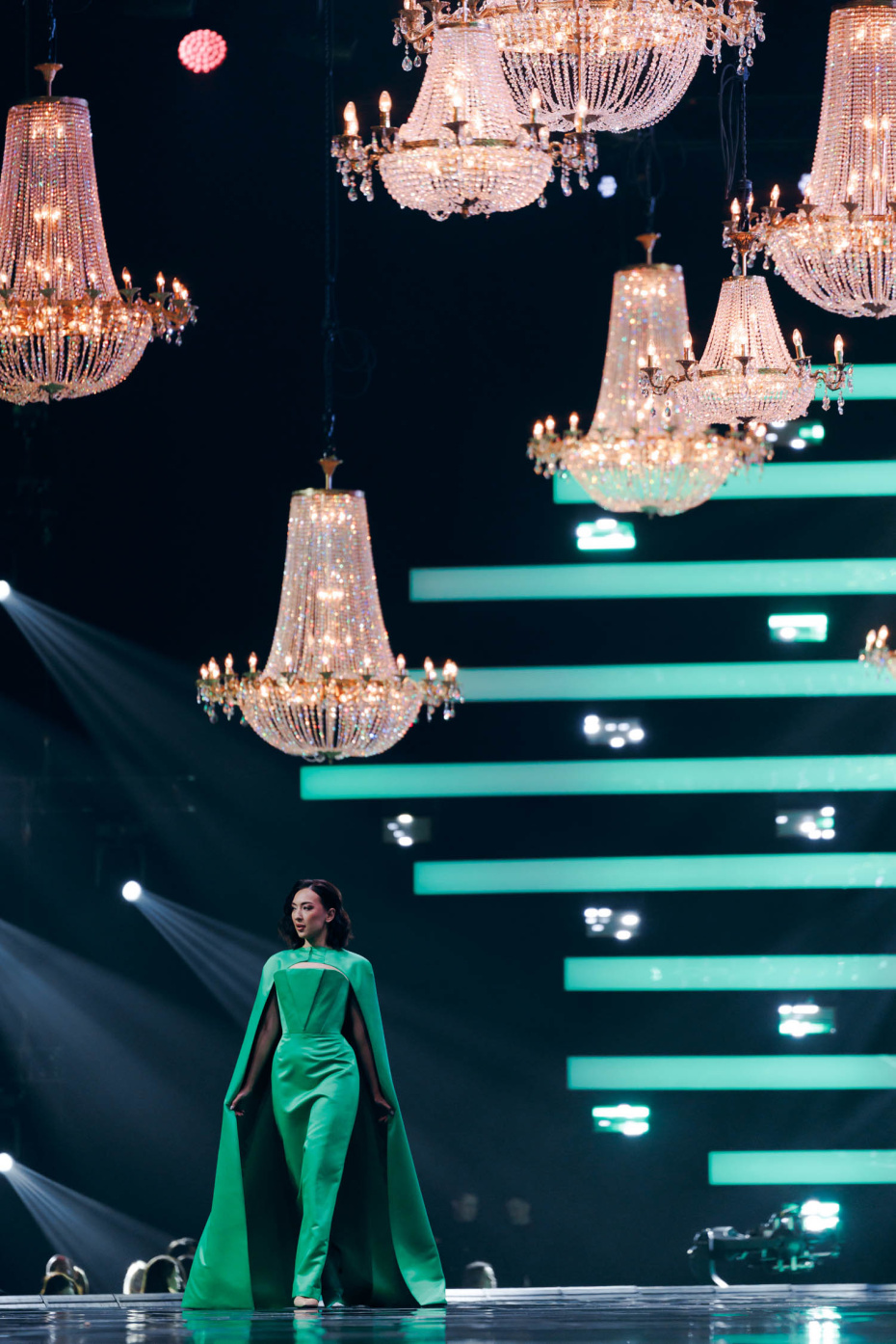 Участницы конкурса «Мисс БРИКС — 2026» на торжественной церемонии открытия