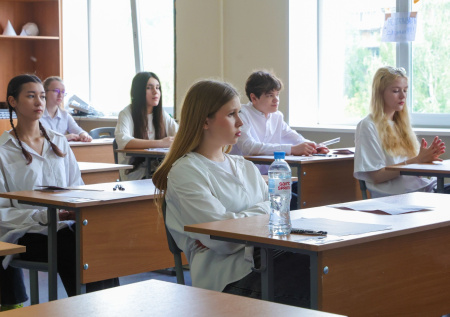 «Нужно менять подход в корне»: за что хвалят и ругают новый экзамен по истории