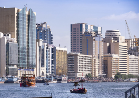 Россияне в ОАЭ пожаловались на отказ отелей продлевать проживание бесплатно