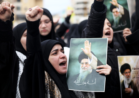 Посол Ирана раскрыл, как США «подожгли» весь мир убийством Хаменеи