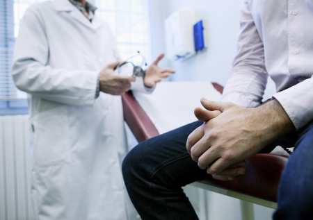 Онколог рассказал, куда чаще всего метастазирует рак простаты