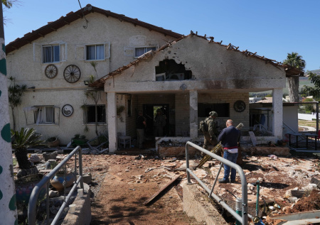 Новые жертвы израильского удара появились в Ливане