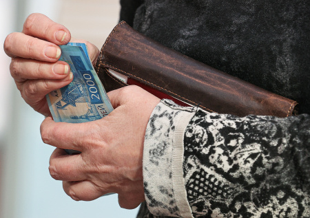 Стало известно, какие россияне смогут получить пенсию досрочно