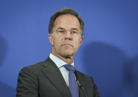 Рютте уклонился от ответа о применении коллективной обороны против Ирана