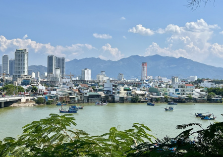 Куда поехать на море вместо ОАЭ: топ-10 безопасных стран