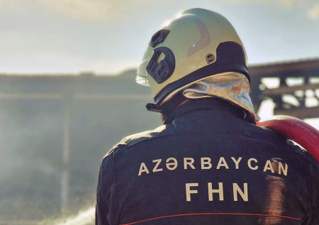 Баку назвал ЧП в Нахичевани атакой Ирана и приступил к изучению обломков