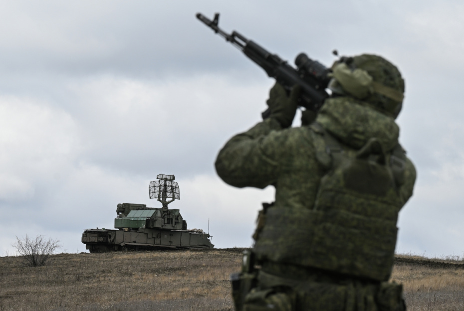 Боевая работа расчета зенитного ракетного комплекса «Тор-М1»