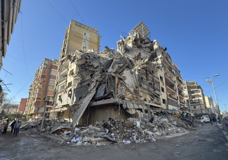 Число жертв ударов Израиля по Ливану перевалило за сотню