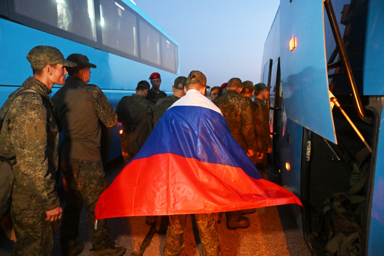 Российские военнослужащие, возвращенные из украинского плена