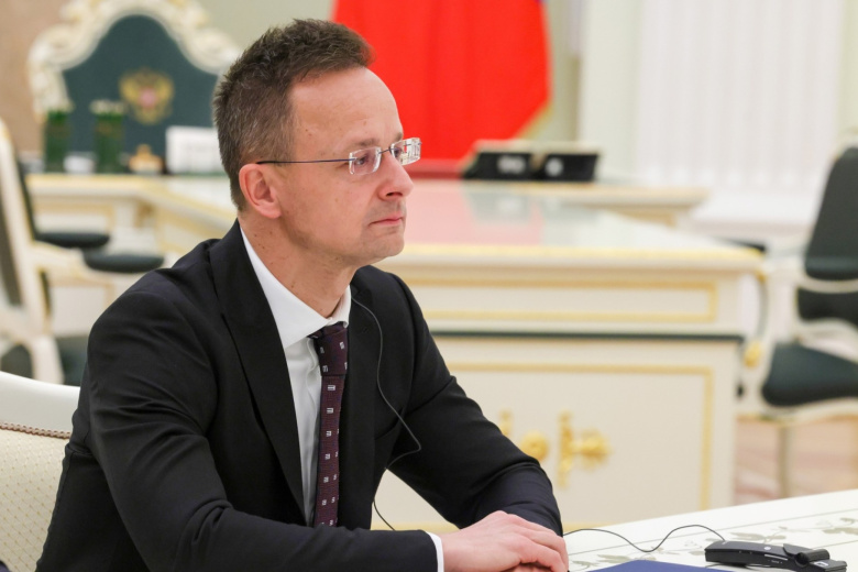 Петер Сийярто