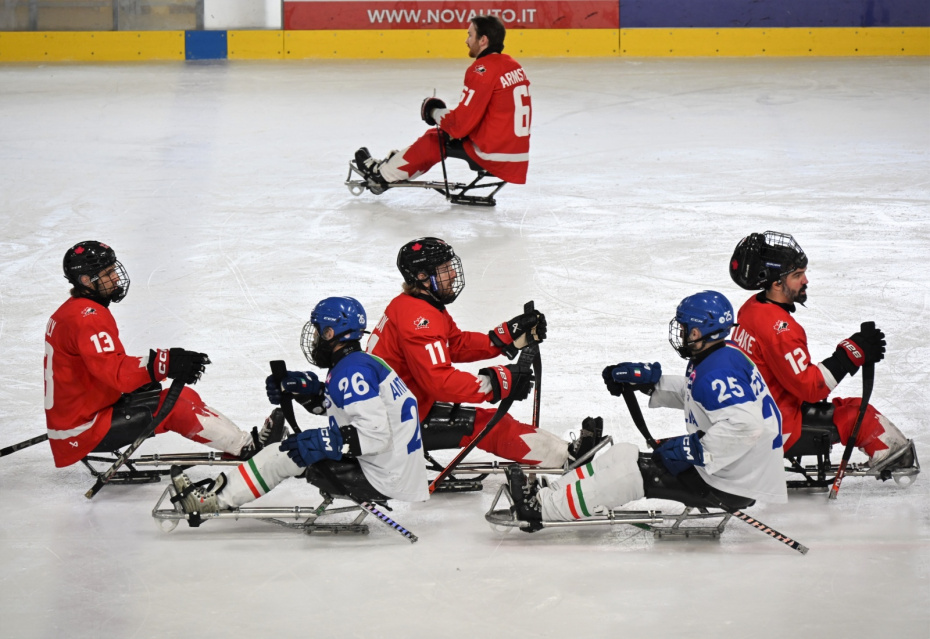 Товарищеский хоккейный матч между сборными Италии и США