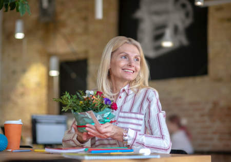 6 марта сокращенный день или нет? Как работаем накануне праздника, выходные