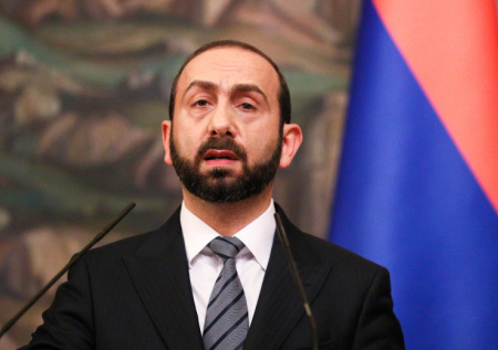 Главы МИД Армении и Азербайджана созвонились