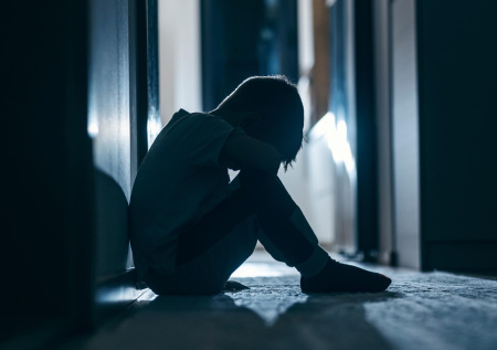 Тренер-педофил растлевал сына бойца СВО