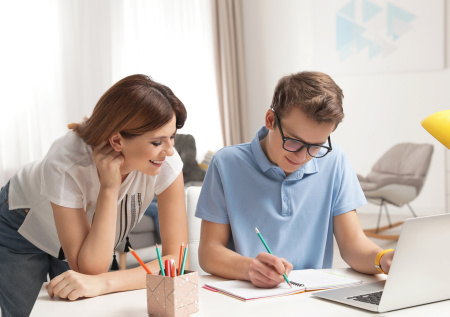 Психиатр объяснил, как пережить начало самостоятельной жизни ребенка